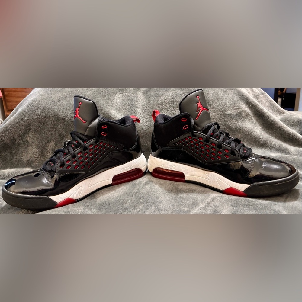 👟 NIKE JORDAN Size 10 Air Maxim 200 Jumpman CD6107 001 - Picture 7 of 10